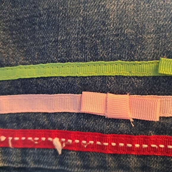 Gymboree girls size 5 walking length jean shorts 3 ribbon trim with bows - Picture 2 of 4